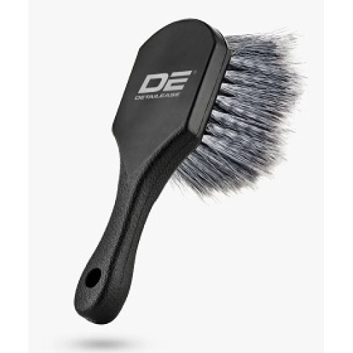 DETAIL EASE-WHEEL & ENGINE BAY BRUSH DETAIL EASE-WHEEL & ENGINE BAY BRUSH